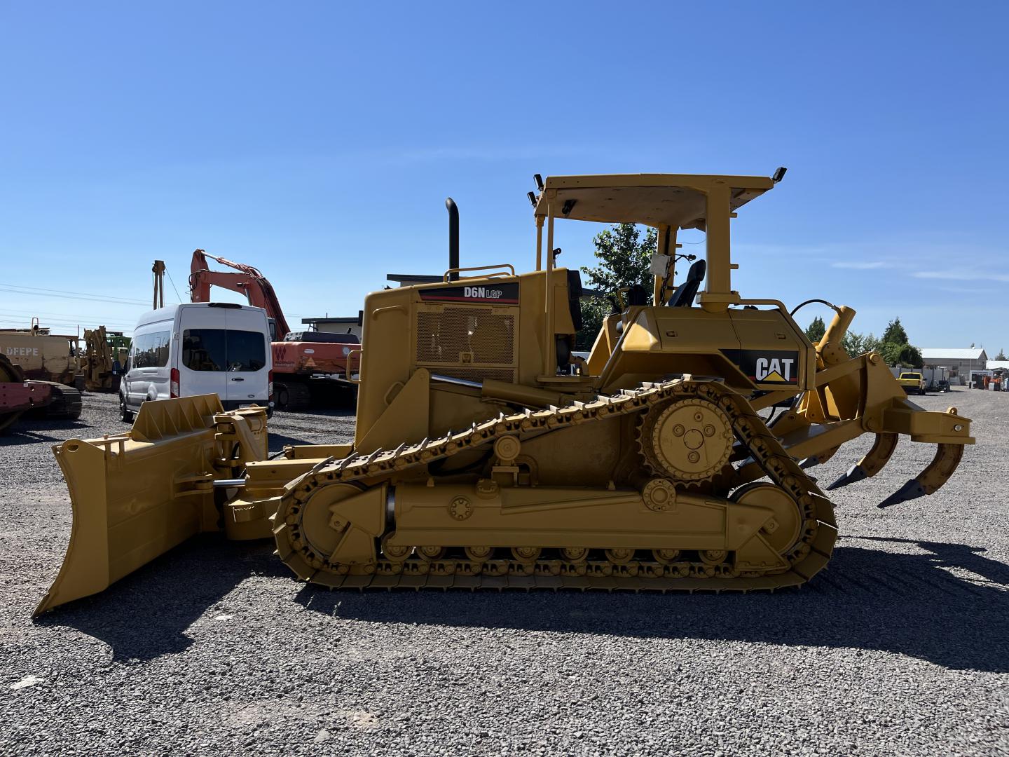 ./imagenes/INVOICE/2019/16239/BULLDOZER D6N (11).JPG